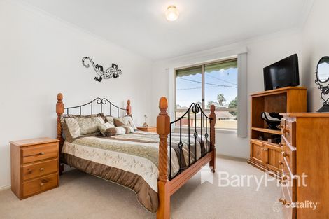 Property photo of 27 Potton Avenue Rosebud VIC 3939