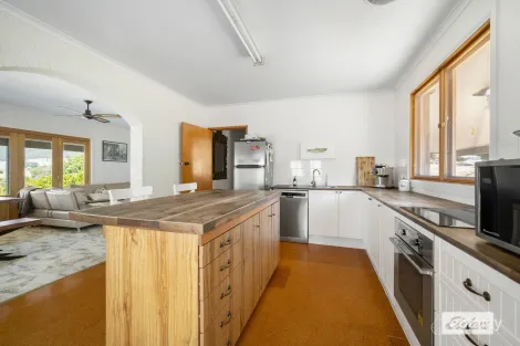 Property photo of 4 Speers Lane Dederang VIC 3691