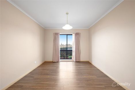 Property photo of 2 Sunshine Close Greensborough VIC 3088