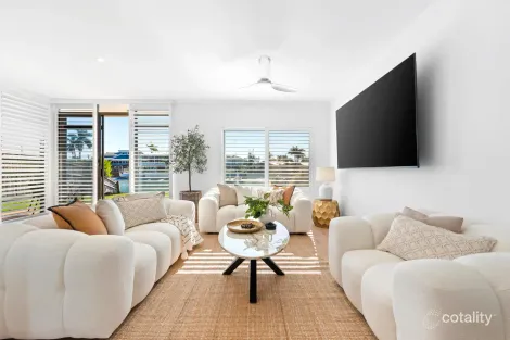 Property photo of 1/4 Broadmeadows Road Maroochydore QLD 4558