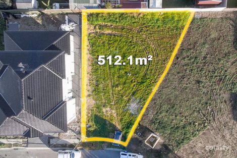 Property photo of 11 Adaptaur Close Bossley Park NSW 2176