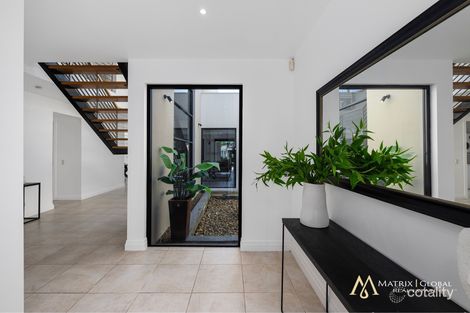 Property photo of 8012 Key Waters Hope Island QLD 4212
