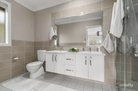 Property photo of 131 Diamond Drive Orange NSW 2800