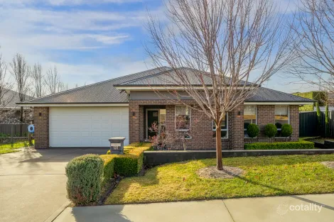 131 Diamond Dr, Orange, NSW 2800