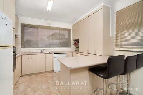 Property photo of 10 Theobald Street Wendouree VIC 3355