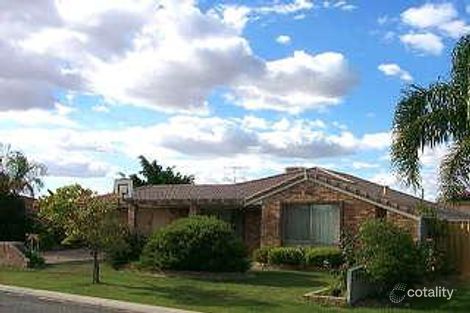 4 Norbertine Cl, Queens Park, WA 6107