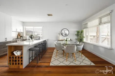 Property photo of 1/22 Harkaway Road Berwick VIC 3806