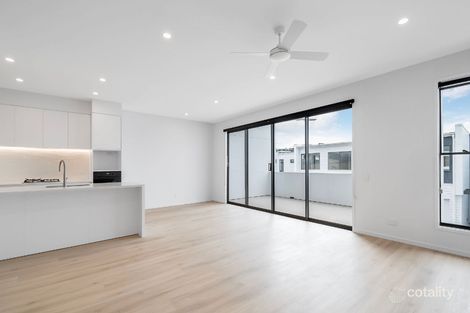 62/2 Marina Quays Bvd, Hope Island, QLD 4212