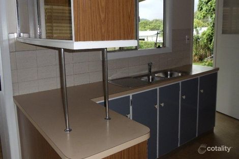 Property photo of 35 Sperring Street Manunda QLD 4870