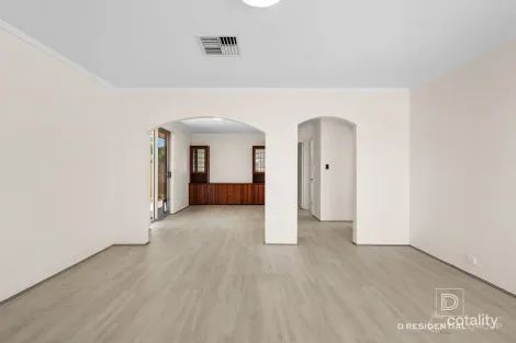 Property photo of 1 Dreyfus Place Dianella WA 6059