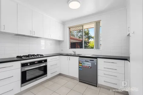 Property photo of 1 Dreyfus Place Dianella WA 6059