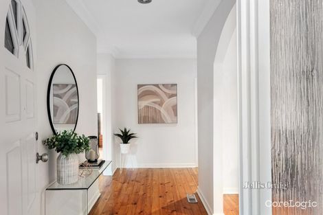 Property photo of 13 Whitmuir Road Bentleigh VIC 3204