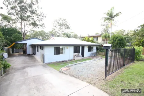Property photo of 23 Warringah Grove Petrie QLD 4502