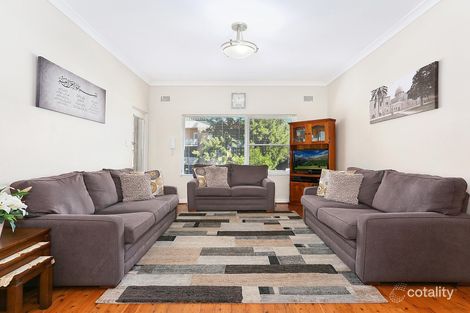 2/2a Winchester St, Carlton, NSW 2218