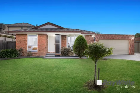 Property photo of 2 Bryson Court Endeavour Hills VIC 3802