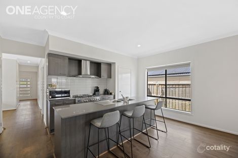 Property photo of 72 Willandra Circuit Warragul VIC 3820