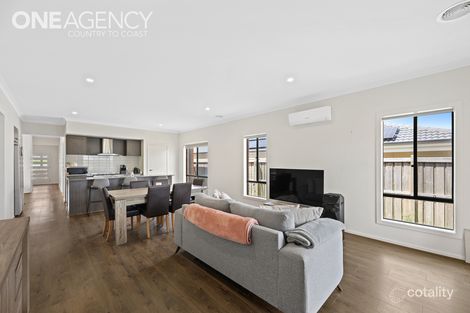 Property photo of 72 Willandra Circuit Warragul VIC 3820