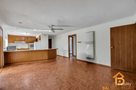 Property photo of 24 Hogans Road Hoppers Crossing VIC 3029