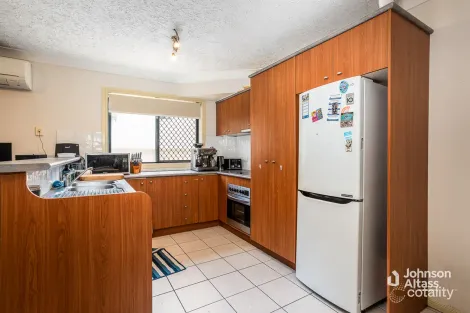 Property photo of 2/115 Thynne Road Morningside QLD 4170