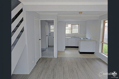 4/38 Defiance Rd, Logan Central, QLD 4114