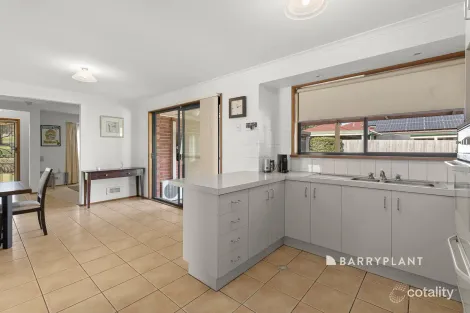 Property photo of 39 Balmoral Way Pakenham VIC 3810