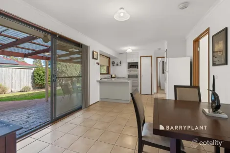 Property photo of 39 Balmoral Way Pakenham VIC 3810