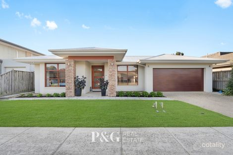 19 Peisley Cres, Cranbourne East, VIC 3977
