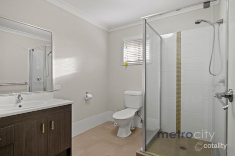 Property photo of 38 Honeyeater Crescent Moggill QLD 4070