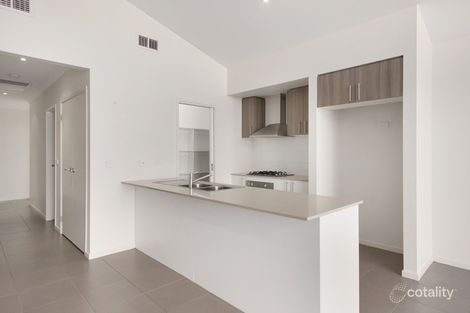 Property photo of 3 Hutton Way Cranbourne East VIC 3977