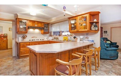 Property photo of 13 Kevin Close Beaconsfield VIC 3807