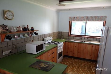 3 Chandler Ct, Porepunkah, VIC 3740