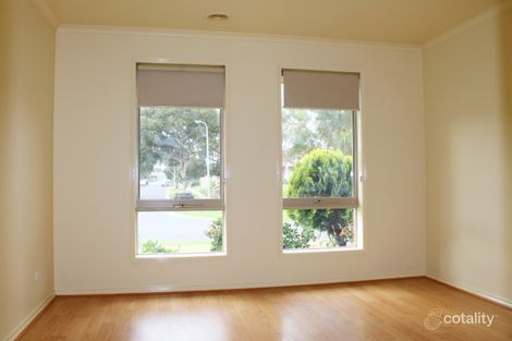 Property photo of 39 Breamlea Way Cranbourne West VIC 3977