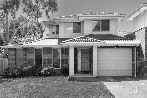 Property photo of 2/1 Sadie Street Mount Waverley VIC 3149