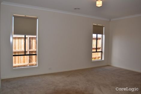 Property photo of 127 Wallara Waters Boulevard Wallan VIC 3756