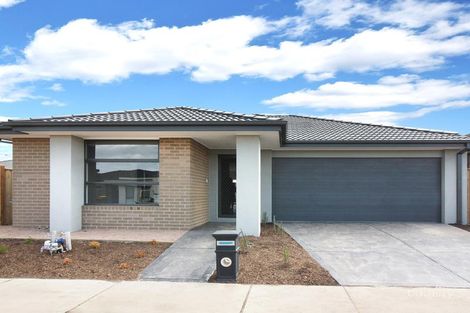 Property photo of 7 Rochester Drive Mickleham VIC 3064