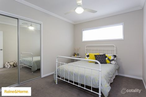 Property photo of 43 Mountjoy Terrace Wynnum QLD 4178
