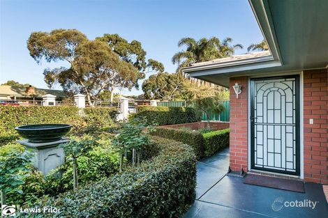 Property photo of 30 Southbound Avenue Aberfoyle Park SA 5159