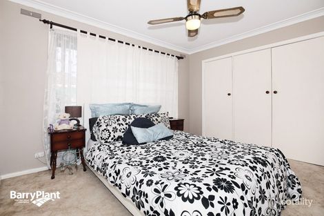 Property photo of 71 Wattleglen Street Craigieburn VIC 3064