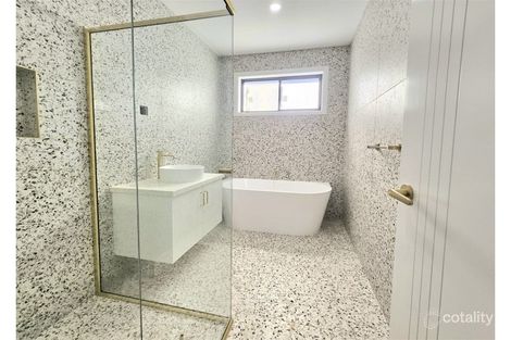 8 Jiren St, Thornhill Park, VIC 3335