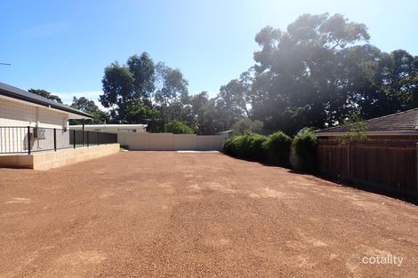 1 Lesmurdie Rd E, Walliston, WA 6076