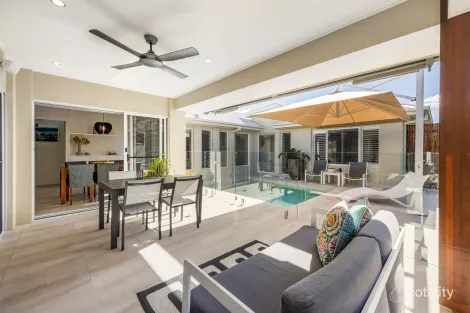 Property photo of 6 Mirrool Street Warana QLD 4575