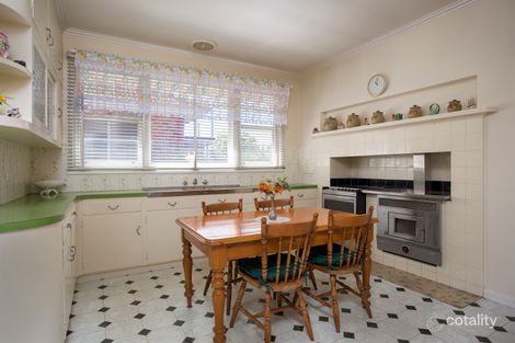 Property photo of 10 Nish Street Flora Hill VIC 3550