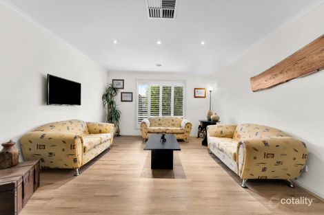 Property photo of 11 Lily Way Skye VIC 3977