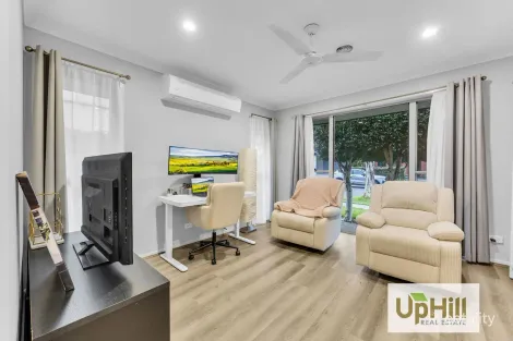 Property photo of 18 Naas Road Clyde North VIC 3978