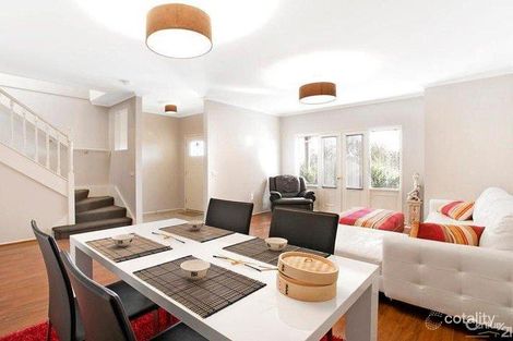 Property photo of 16 Kerford Crescent Point Cook VIC 3030