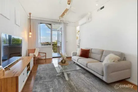 9/45 Ormond Esp, Elwood, VIC 3184