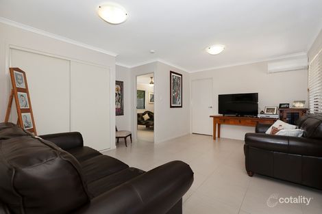 Property photo of 17 Moorfields Street Fig Tree Pocket QLD 4069