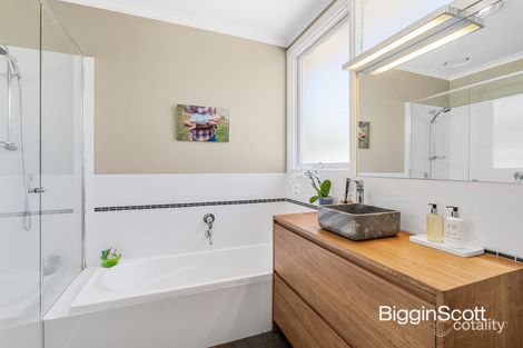 Property photo of 38 Longbourne Avenue Notting Hill VIC 3168