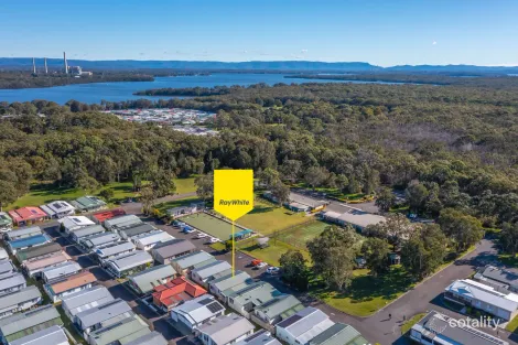 Property photo of 9/25 Mulloway Road Chain Valley Bay NSW 2259