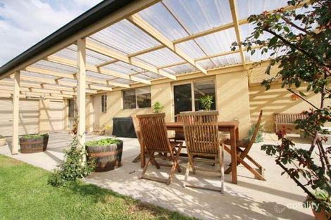 Property photo of 16 Colebrook Court Mornington VIC 3931